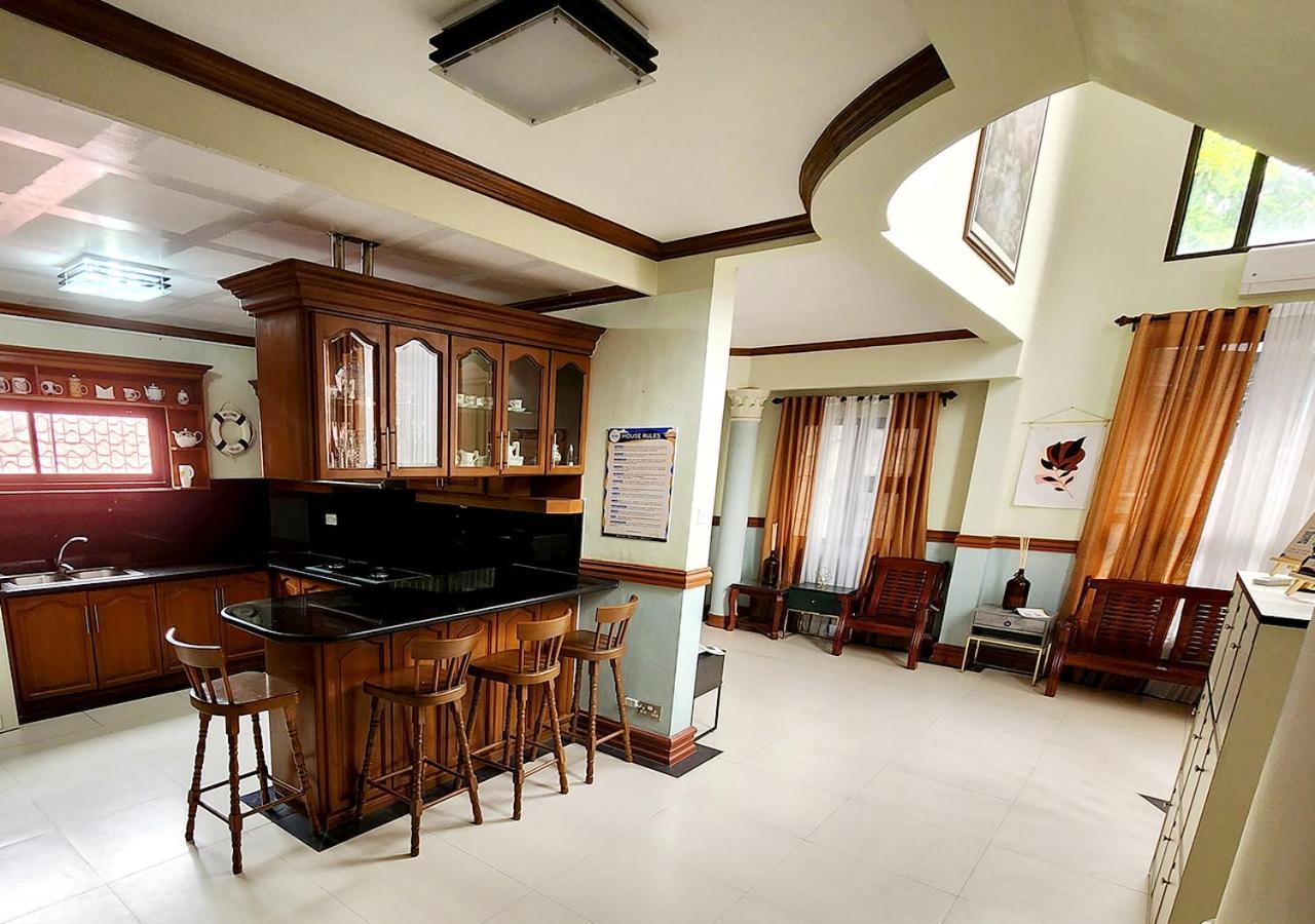 Leynes Taal Lake Resort And Hostel Tanauan  ภายนอก รูปภาพ